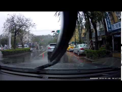 鴨霸04，保時捷是拿來闖紅燈用的，而且要慢慢闖，了解嗎？