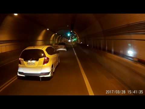 03 28 不明白前面沒車為何要踩煞車