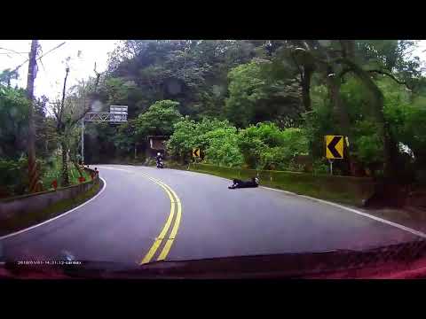 （超療癒）屁孩北宜耍帥壓車 結果慘摔 太爽拉