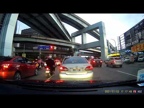 黃牌重機一路(逆)向北??