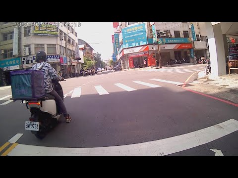 【ENV-9783】違規闖紅燈 (已舉發)