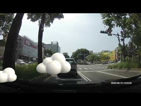 公道五路(愛買路口)車禍