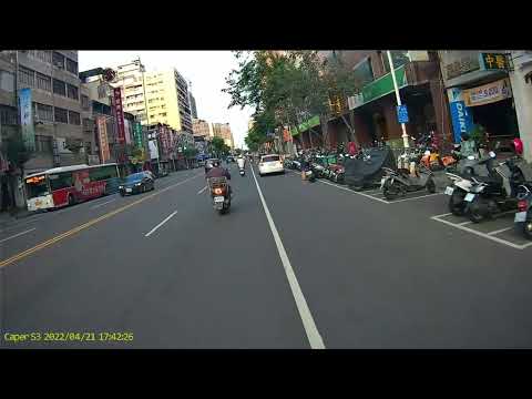 【1758-ZQ】1110421   前鎮區三多三路139號門口附近 並排停車