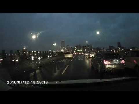 忠孝橋違規逼車