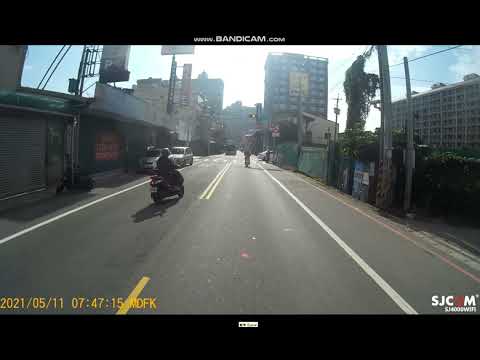 桃園中壢三寶-1586看都不看就直接逆向切過來