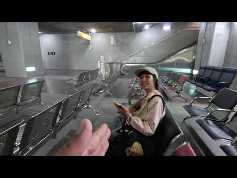 不按照補票規定，硬要照自己妄想的規定的旅客，帶她看契約又不看，浪費警方110資源