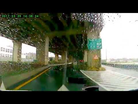 同事遇到逆向行駛的三寶。