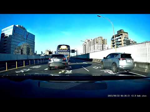 學長說大清早幫大家提神一下  