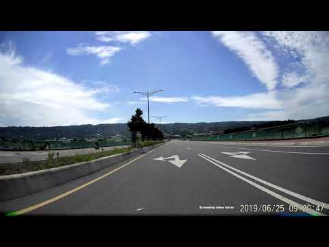 06 25 三寶闖紅燈  差點被打包