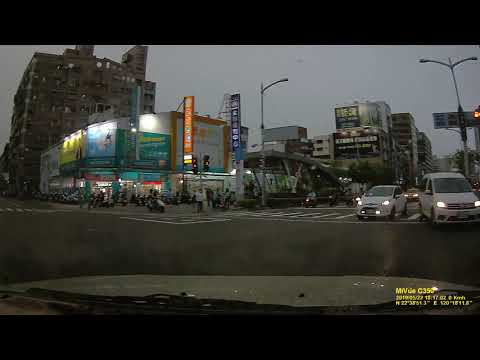 三寶闖紅燈  5/22