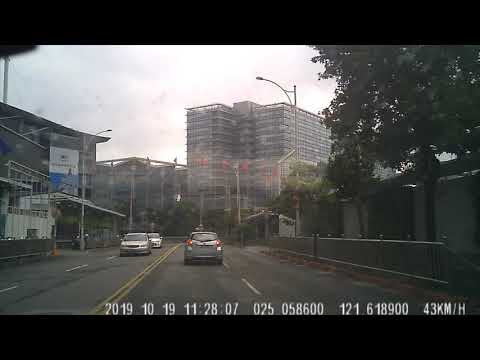 這是傳說中的三寶開車法嗎？