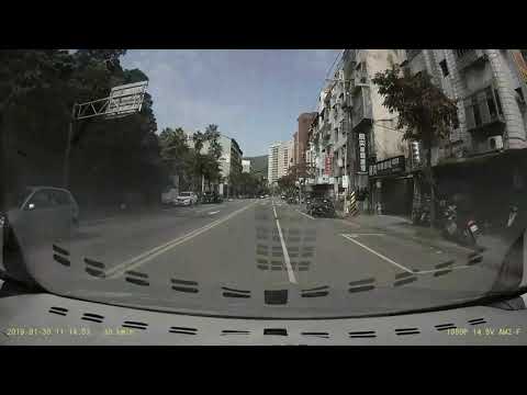 危險三貼騎車轉彎害人!