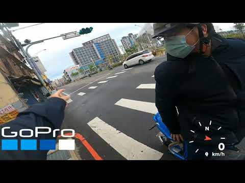 你騎著電動車 我是隱形人讓你看不到我 還想凹 馬上給你看才道歉    