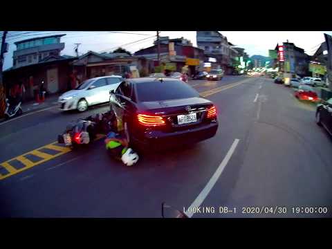 4/30 新店安康路一段車禍