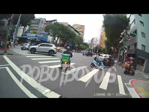 三寶外送員 差點車禍 都開始 開大絕了！