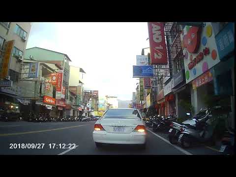 9J 9077 併排停車超過3分鐘3