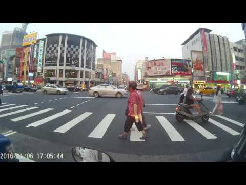 台中市復興路三段 文化創意產業園區 車禍