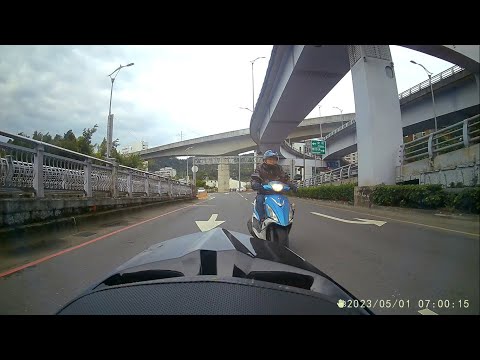 【MCB-7786】變換車道未打方向燈 (已舉發)