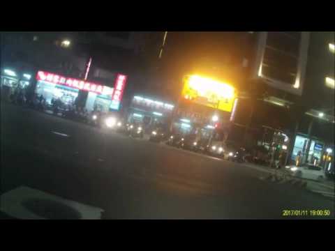 【259-5C】小黃闖紅燈