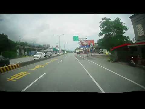 瑞北7-11前紅綠燈北上直行，一台7-11出來闖紅燈車輛往南下，闖紅燈車輛大三寶