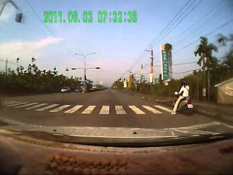 到那都碰的到違規者= =