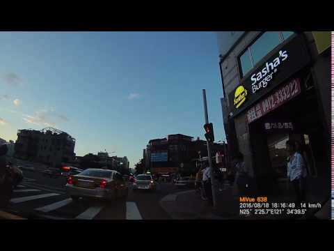 【267-DL】計程車號右轉彎未依規定使用方向燈