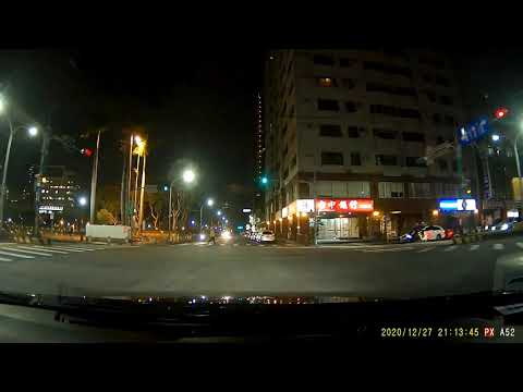 三寶阿伯闖紅燈