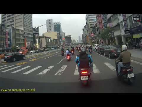 【ARC-7020】1110111   三民區博愛一路65號門口 並排停車