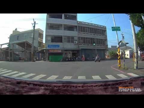 1060402三寶闖紅燈自殺攻擊