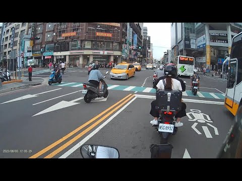 三寶：你們怎麼都逆向？