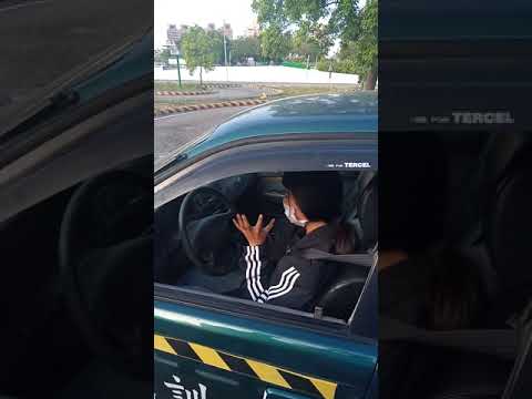 嶺東駕訓班 王詣凱教練-學員模擬考測驗  不及格項目：行車前未擺頭查看-32