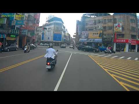 漢口路與西屯路口 一次3個闖紅燈