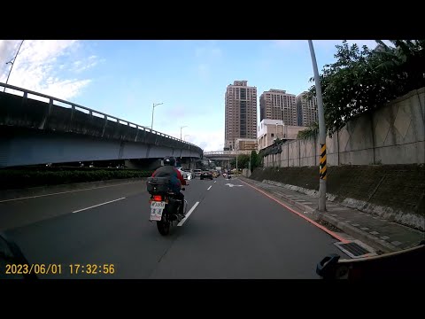 【NFJ-0733】變換車道未打方向燈 (已舉發)