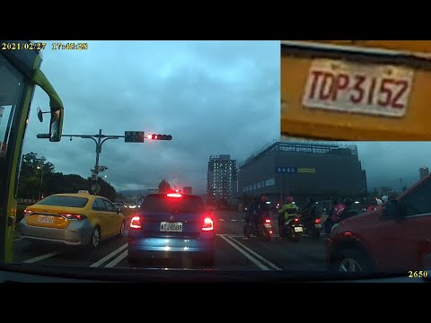 【TDP-3152】計程車號違規利用左轉專用車道直行