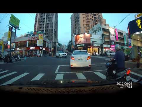 屁孩三寶騎單車(1:40)