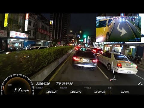 排隊左轉遇到後車開霧燈