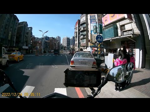 【6032-QV】路口十公尺內臨時停車 (已舉發)