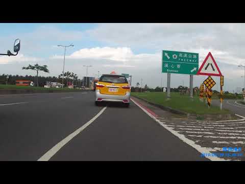 【TDE-5512】小黃違規行駛右轉道硬切逼迫讓道 跨越槽化線 雙白線變換車道未打方向燈