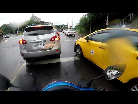 一級戰區-逆向、闖紅燈、插隊、不打方向燈樣樣來