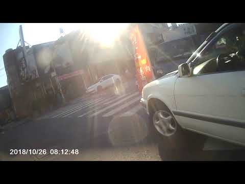 ACY 8131 路口斑馬線停車+駕駛座無人狀態