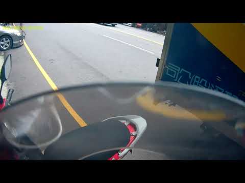 台中漢口路 自私物流駕駛 故意擋道