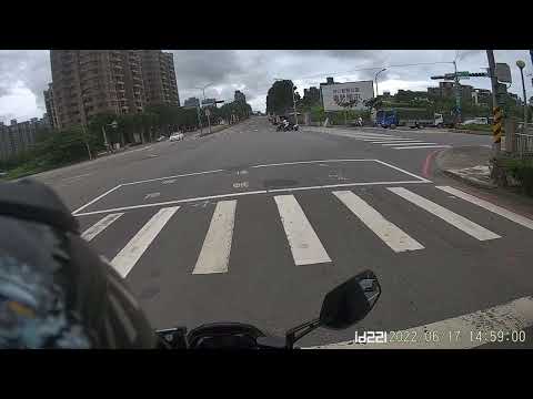 閃喔閃喔 撞到不負責喔！