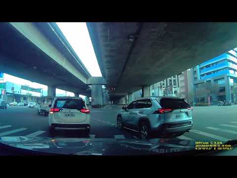 【BCW-9291】不愛排隊左轉的可以用什麼檢舉？