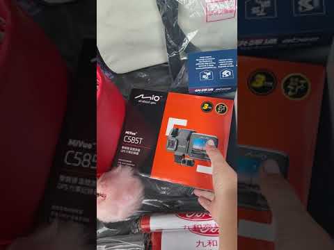 三寶和和一起小紅本尊