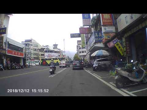 2918 NE 停在車道上 停車未緊臨路邊+駕駛員已離席