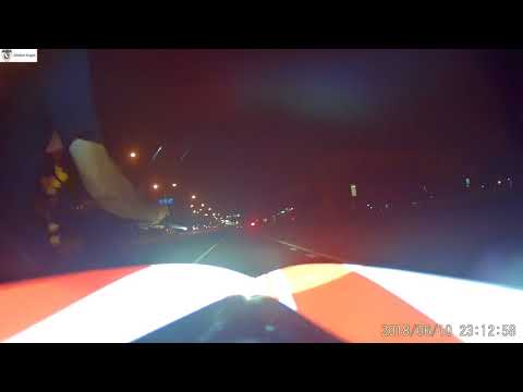 洗車下雨之遇到臭三寶(前鏡頭)