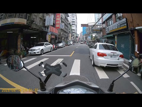 【AWK-2681】斑馬線違規停車 (已舉發)