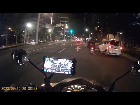 【MHK-9785】變換車道未打方向燈 (已舉發)