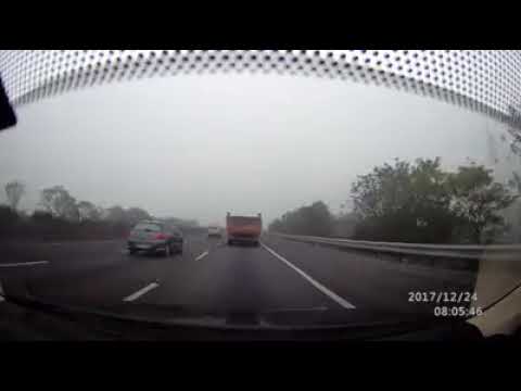 突如其來的鳴笛聲...原來是發現誤闖國道三寶