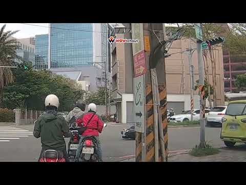 三寶.車禍影片 車禍影片遭闖紅燈擊落 新竹縣竹北市環北路一段
